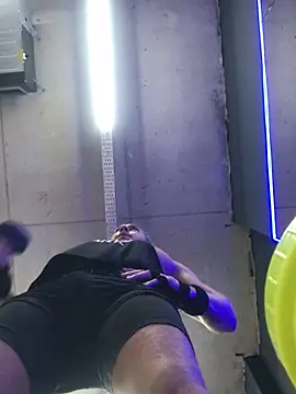 Snapshot of Lovely_milk chatting on 03.17.25 Lovely milk online show from 03.17.25