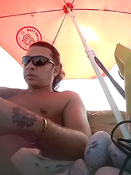 Snapshot of Lovely_milk chatting on 10.06.25 Lovely milk online show from 10.06.25