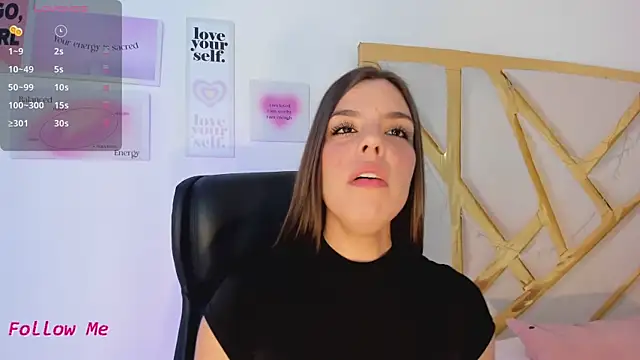 LanaJones  online show from 10.01.25