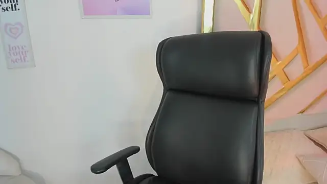 LanaJones  online show from 05.28.26
