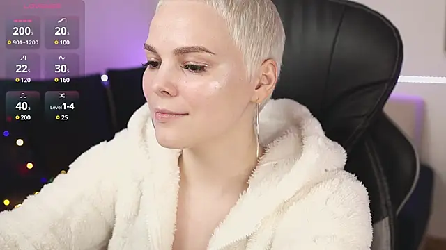 LikaBerry1 online show from 01.23.25