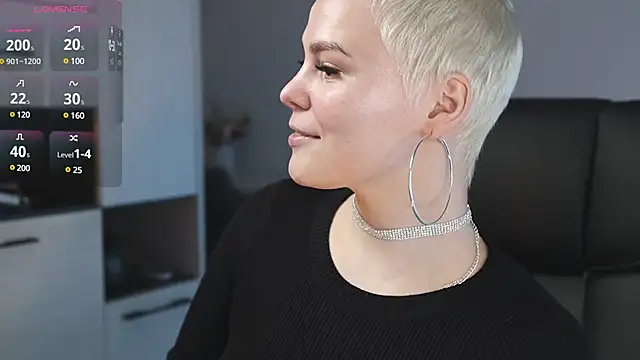 LikaBerry1 online show from 02.16.25