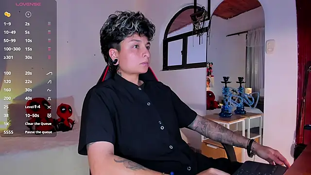 Snapshot of ZuryRamirez_ chatting on 06.04.26 ZuryRamirez online show from 06.04.26