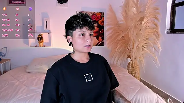 Snapshot of ZuryRamirez_ chatting on 07.17.26 ZuryRamirez online show from 07.17.26