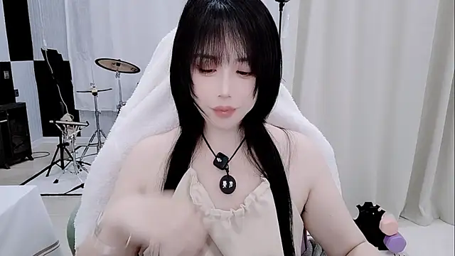 Snapshot of Vaness-a chatting on 05.21.26 Vaness-a online show from 05.21.26