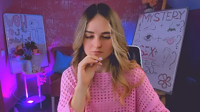 DeboraLarson online show from 02.21.25