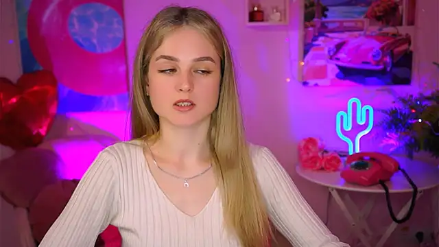 DeboraLarson online show from 03.10.25