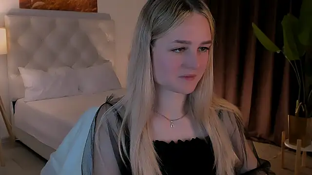 DeboraLarson online show from 10.15.25