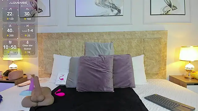 ashley  foxx  online show from 11.05.25