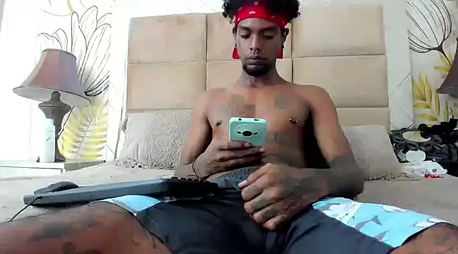 bigblackhotx1 online show from 02.25.25