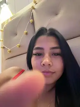 Snapshot of darsha_90 chatting on 12.30.24 darsha 90 online show from 12.30.24