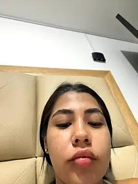 Snapshot of darsha_90 chatting on 10.21.25 darsha 90 online show from 10.21.25