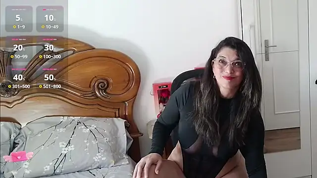 Snapshot of Julie_Boronat26 chatting on 09.16.25 Julie Boronat26 online show from 09.16.25