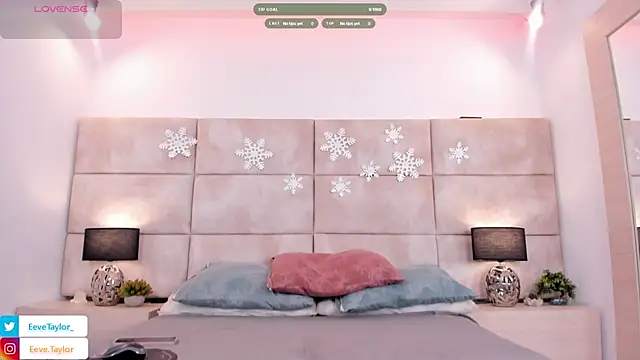 Eevee Taylor online show from 12.15.25