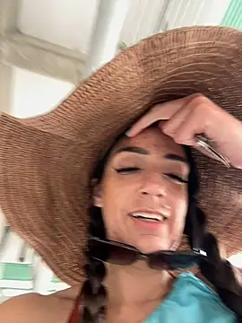 Snapshot of loveattack chatting on 02.23.25 loveattack online show from 02.23.25