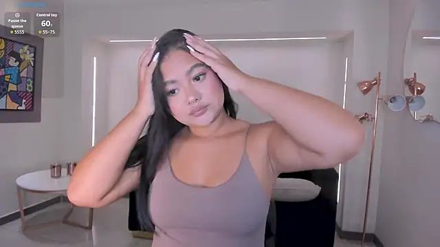 Snapshot of GabriellaLee chatting on 07.16.26 GabriellaLee online show from 07.16.26