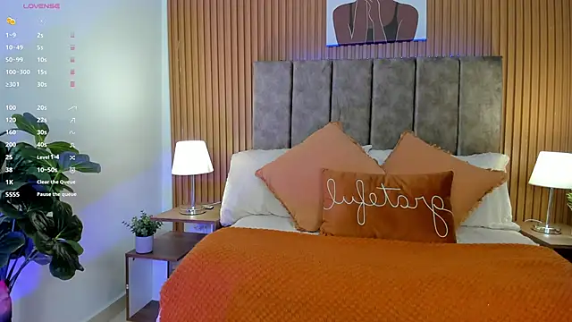 StacyWoods online show from 10.25.25