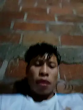 Snapshot of kgmc2 chatting on 12.21.24 kgmc2 online show from 12.21.24