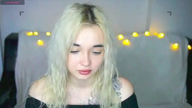 Ashley S online show from 11.16.25