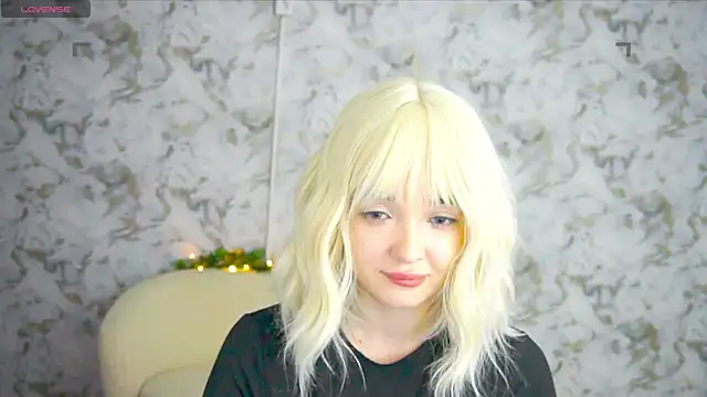 Snapshot of Ashley_S chatting on 06.12.26 Ashley S online show from 06.12.26