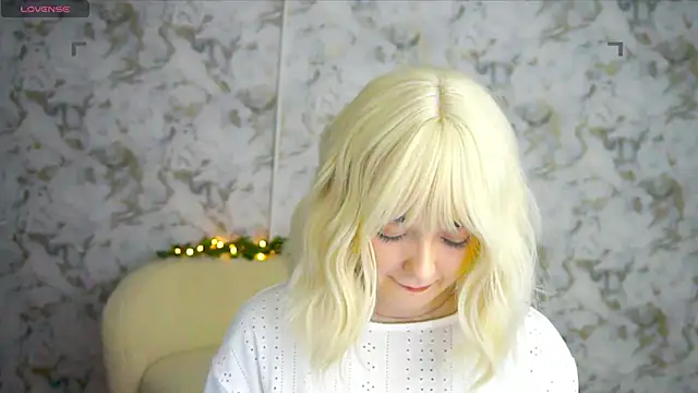 Snapshot of Ashley_S chatting on 06.13.26 Ashley S online show from 06.13.26