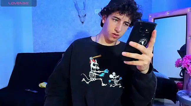 Kerverr  online show from 12.15.24