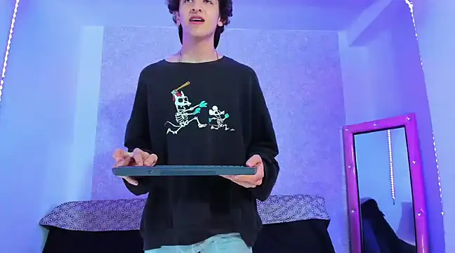 Kerverr  online show from 03.19.25