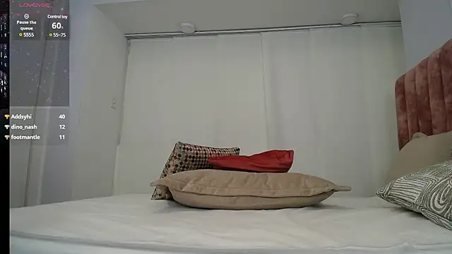 sussy leon online show from 02.06.25