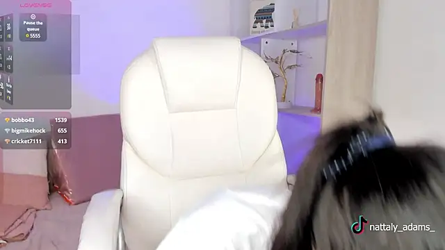 nattaly adams online show from 02.12.25