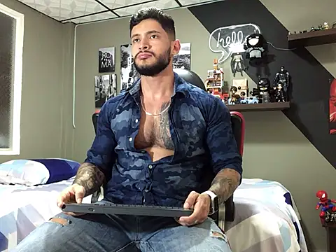 marcel crawford96 online show from 03.17.25