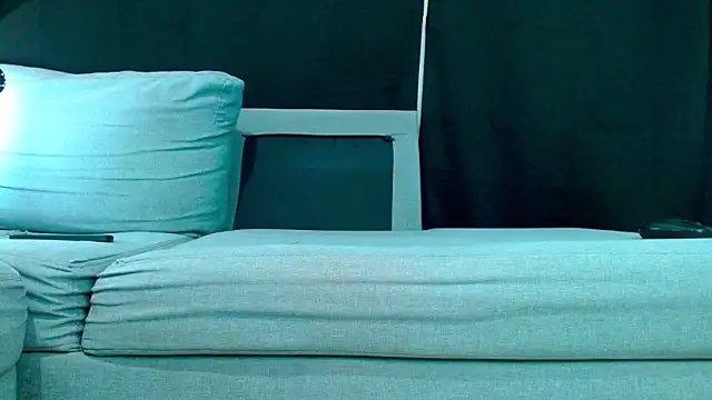 Snapshot of Danyer33 chatting on 11.19.25 Danyer33 online show from 11.19.25