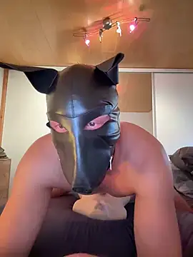 Snapshot of PlayDog123 chatting on 03.10.26 PlayDog123 online show from 03.10.26