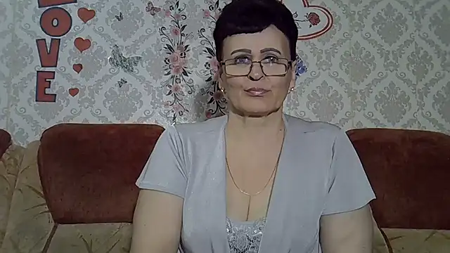 Snapshot of PaulaGolden chatting on 04.20.26 PaulaGolden online show from 04.20.26