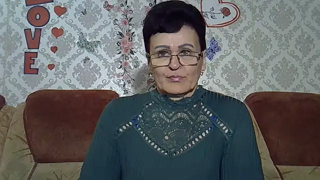 Snapshot of PaulaGolden chatting on 04.25.26 PaulaGolden online show from 04.25.26