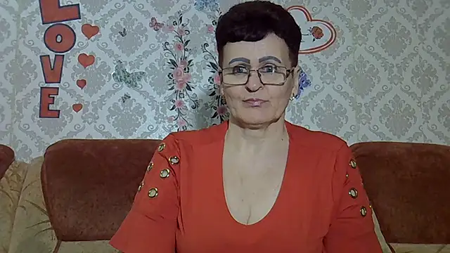 Snapshot of PaulaGolden chatting on 05.26.26 PaulaGolden online show from 05.26.26