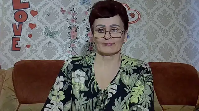 Snapshot of PaulaGolden chatting on 07.15.26 PaulaGolden online show from 07.15.26