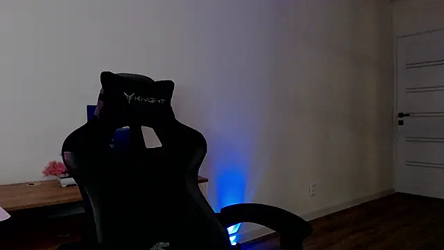 Snapshot of Princess_Shy___ chatting on 03.12.25 Princess Shy    online show from 03.12.25