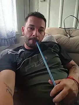 Snapshot of KAZADO_LIBERAL chatting on 10.18.25 KAZADO LIBERAL online show from 10.18.25