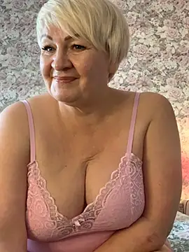 Laura Millf online show from 02.07.25