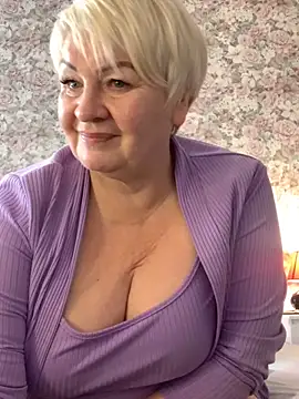 Laura Millf online show from 02.09.25