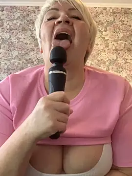 Laura Millf online show from 02.13.25