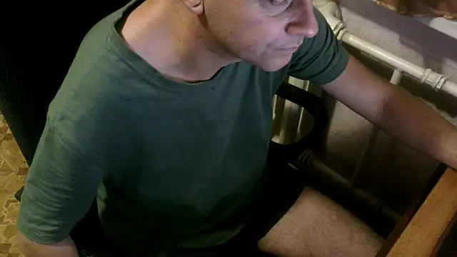 Snapshot of AlDON59 chatting on 12.25.24 AlDON59 online show from 12.25.24