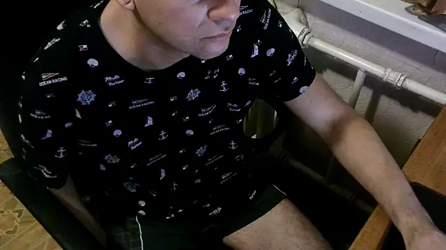 Snapshot of AlDON59 chatting on 01.01.25 AlDON59 online show from 01.01.25