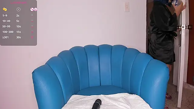 Julie Markk online show from 02.03.25