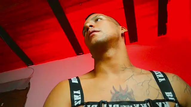 Leonnardo Jaramillo online show from 02.25.25