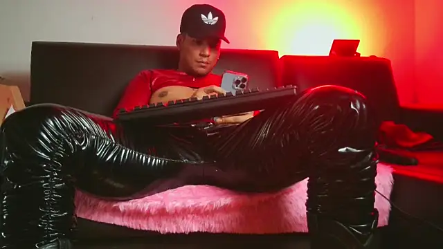 Leonnardo Jaramillo online show from 03.08.25