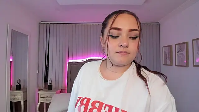 Valentina Se online show from 02.05.25