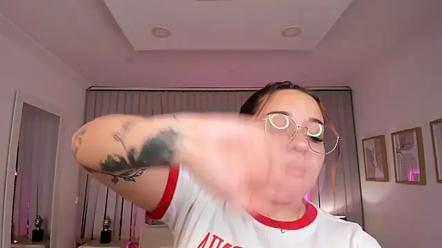 Valentina Se online show from 02.22.25