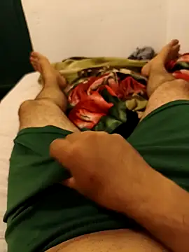 Snapshot of 01kirito chatting on 02.05.26 01kirito online show from 02.05.26