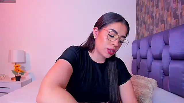 IsabellaAnngel online show from 02.28.25